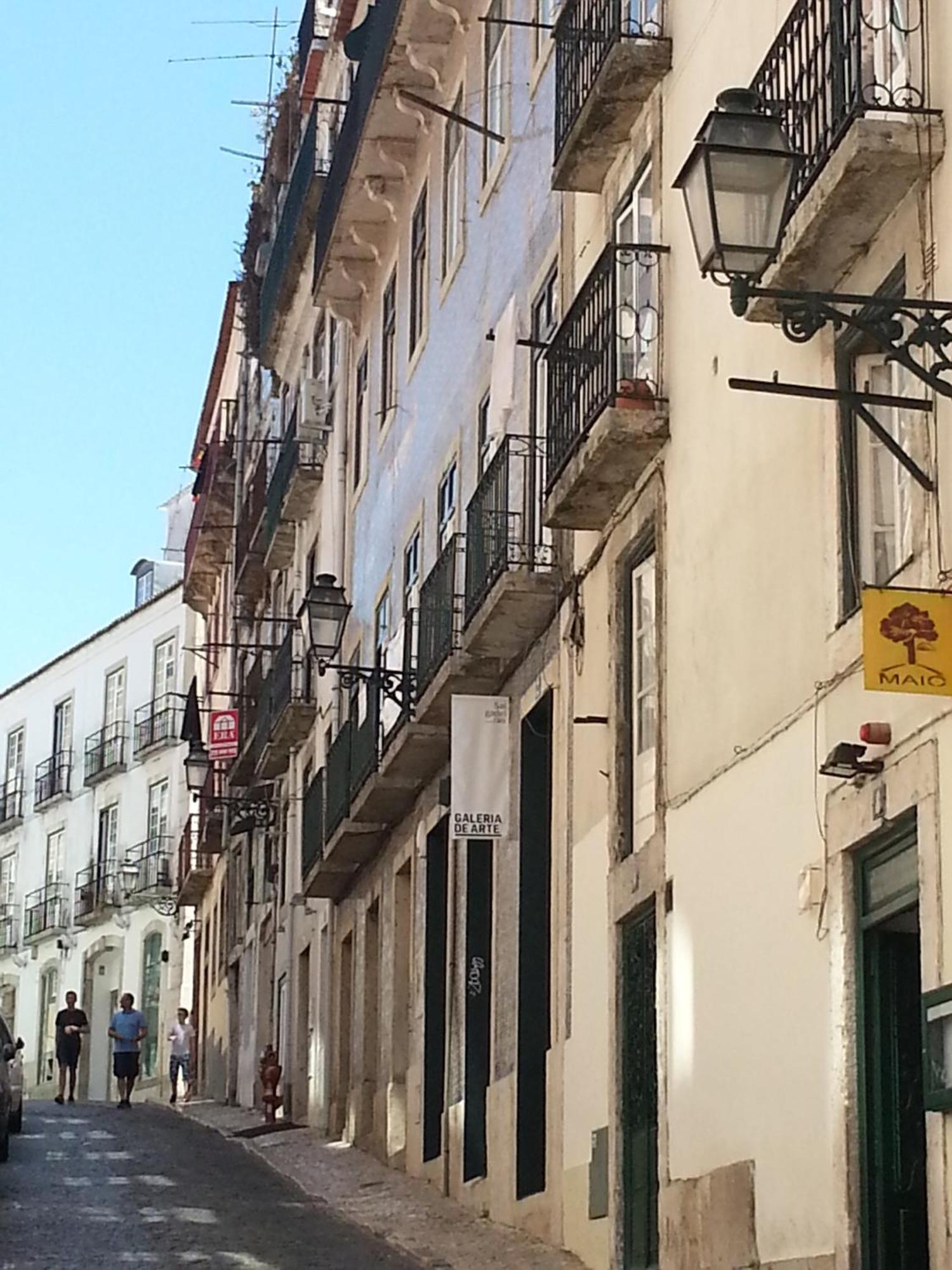 Cozy 1St Floor Flat Central Chiado District With Balconies And Ac 19Th Century Building Лиссабон Экстерьер фото